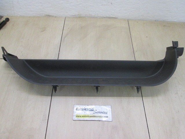 NOTRANJA OBLOGA PRAGA  OEM N. 8200012233 ORIGINAL REZERVNI DEL RENAULT ESPACE / GRAND ESPACE JK0/1 MK4 (05/2003 - 08/2006) DIESEL LETNIK 2005