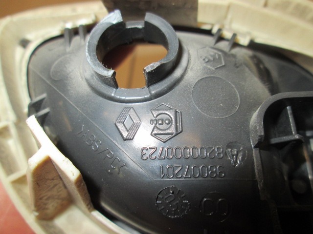 NOTRANJA KLJUKA  OEM N. 8200000723 ORIGINAL REZERVNI DEL RENAULT ESPACE / GRAND ESPACE JK0/1 MK4 (05/2003 - 08/2006) DIESEL LETNIK 2005