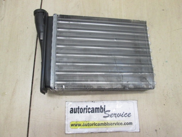 GRELEC RADIATORJA OEM N. 1608182480 ORIGINAL REZERVNI DEL PEUGEOT 208 CA CC MK1 (2012 -2019) BENZINA/GPL LETNIK 2014