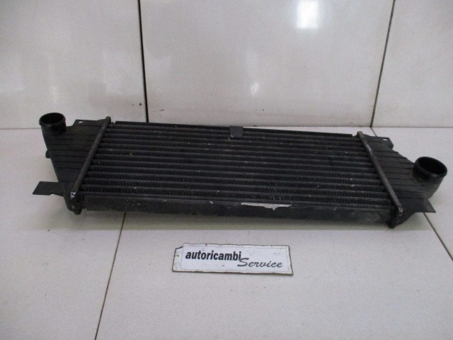 HLADILNIK INTERCOOLER OEM N. A1635000700 ORIGINAL REZERVNI DEL MERCEDES CLASSE ML W163 (1997 - 2006) DIESEL LETNIK 2002