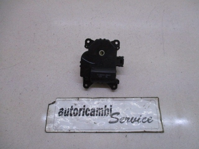 MOTORCEK OGREVANJA OEM N. 113800-2840 ORIGINAL REZERVNI DEL TOYOTA VERSO P12 R2 (2009 - 2018) DIESEL LETNIK 2009