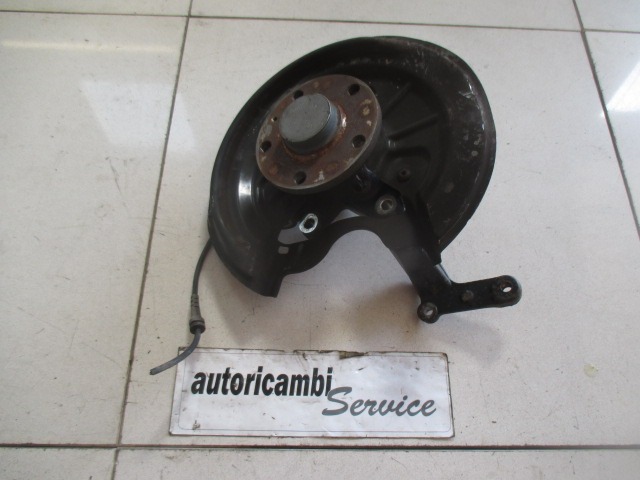 ZADNJI LEVI NOSILEC KOLES/PESTO OEM N. 8V0598611A ORIGINAL REZERVNI DEL SEAT ALTEA XL 5P5 (2007 - 02/2009) DIESEL LETNIK 2007