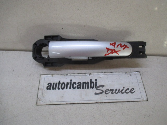 ZUNANJA KLJUKA SPREDNJA DESNA VRATA OEM N. 3B0837207GGRU ORIGINAL REZERVNI DEL SEAT ALTEA XL 5P5 (2007 - 02/2009) DIESEL LETNIK 2007