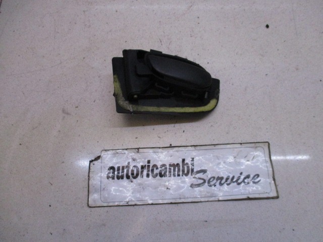 NOTRANJA KLJUKA  OEM N. 9623698477 ORIGINAL REZERVNI DEL PEUGEOT 206 / 206 CC 2A/C 2D 2E/K R (2003 - 10/2008) BENZINA LETNIK 2006