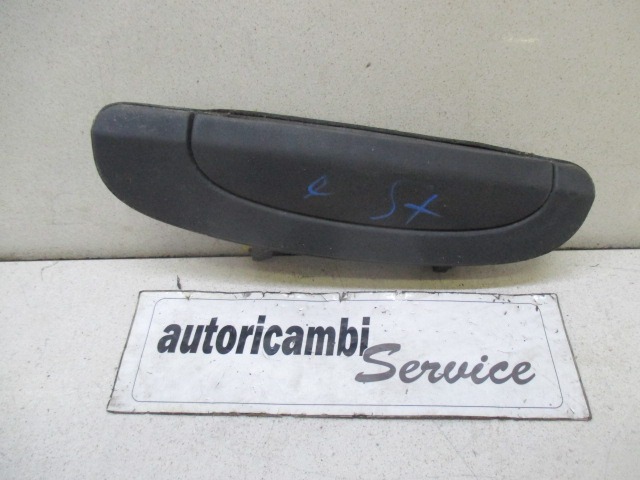 ZUNANJA KLJUKA ZADNJA LEVA VRATA OEM N. 836501C000CA ORIGINAL REZERVNI DEL HYUNDAI GETZ TB (2002 - 02/2006) BENZINA LETNIK 2005