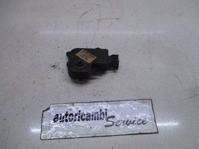 MOTORCEK OGREVANJA OEM N. 52485222 ORIGINAL REZERVNI DEL RENAULT LAGUNA BG0/1 KG0/1 MK2 BER/SW (11/2000 - 12/2004) DIESEL LETNIK 2003