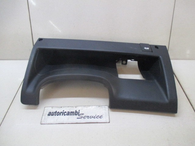 MONTA?NI DELI /  ARMATURNE PLOSCE SPODNJI OEM N. 84752-1C000 ORIGINAL REZERVNI DEL HYUNDAI GETZ TB (2002 - 02/2006) BENZINA LETNIK 2005