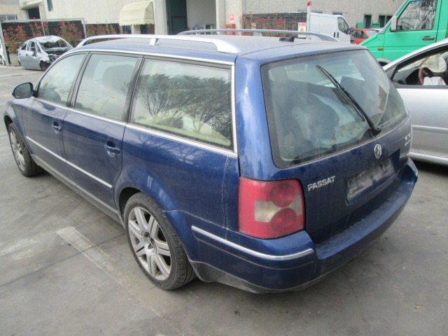 VOLKSWAGEN PASSAT SW 2.5 D 132KW AUT 5P (2004) RICAMBI IN MAGAZZINO 