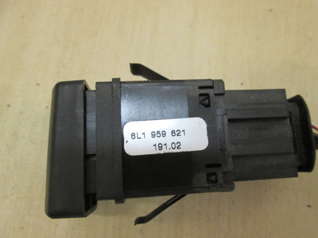 RAZLICNA STIKALA  OEM N. 6L1959621 ORIGINAL REZERVNI DEL SEAT IBIZA 6L1 MK3 (01/2002 - 01/2006) BENZINA LETNIK 2002