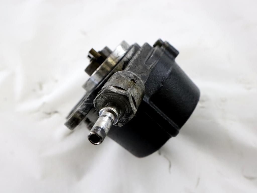 VAKUUM CRPALKA OEM N. 456561 ORIGINAL REZERVNI DEL CITROEN C5 DC DE MK1 SW (2000 - 2004) DIESEL LETNIK 2003