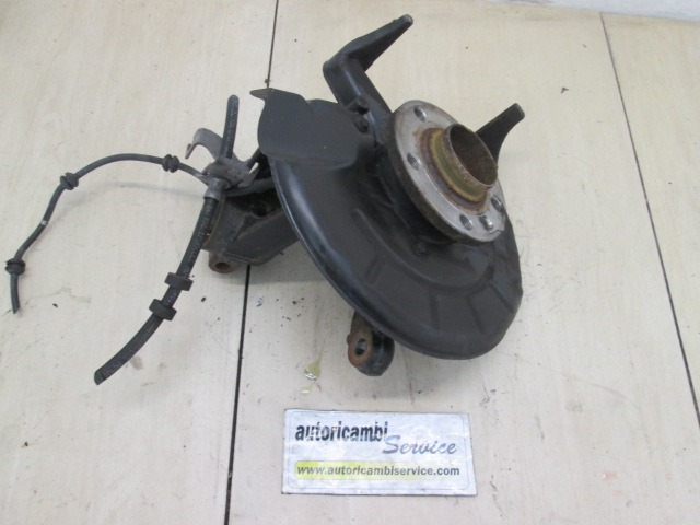 VRTLJIVI LEZAJ DESNO / PESTO KOLESA Z LEZAJEM SPREDAJ OEM N. 6Q0407256T ORIGINAL REZERVNI DEL VOLKSWAGEN POLO 9N R (2005 - 10/2009) BENZINA LETNIK 2008