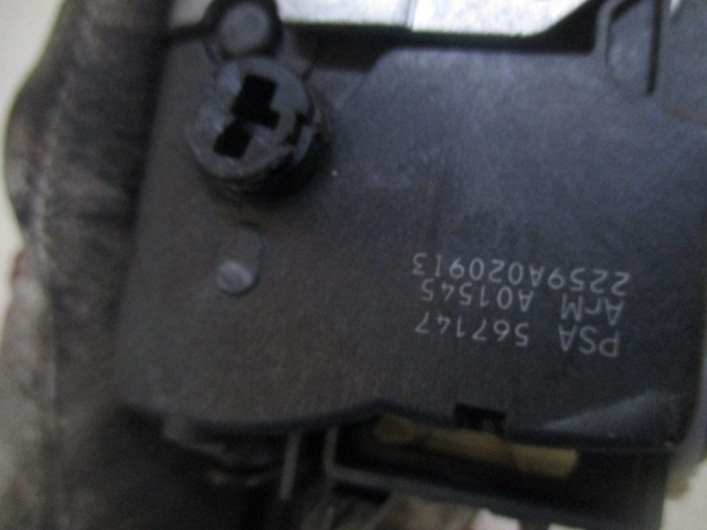 CENTRALNI ZAKLEP SPREDNJIH VRAT  OEM N. 213209 ORIGINAL REZERVNI DEL PEUGEOT 308 4A 4B 4C 4E 4H MK1 BER/SW/CC (2007 - 2013) DIESEL LETNIK 2009