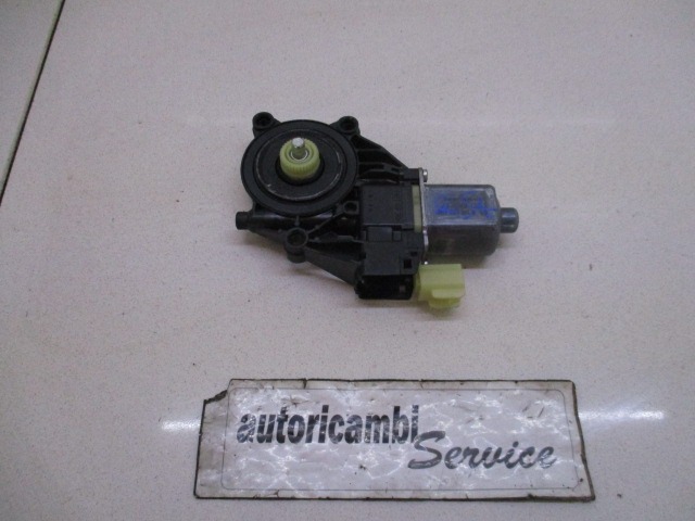 MOTORCEK ELEKTRICNEGA POMIKA ZADNJEGA STEKLA  OEM N. 8A61-14A389 ORIGINAL REZERVNI DEL FORD FIESTA CB1 CNN MK6 (09/2008 - 11/2012) DIESEL LETNIK 2010