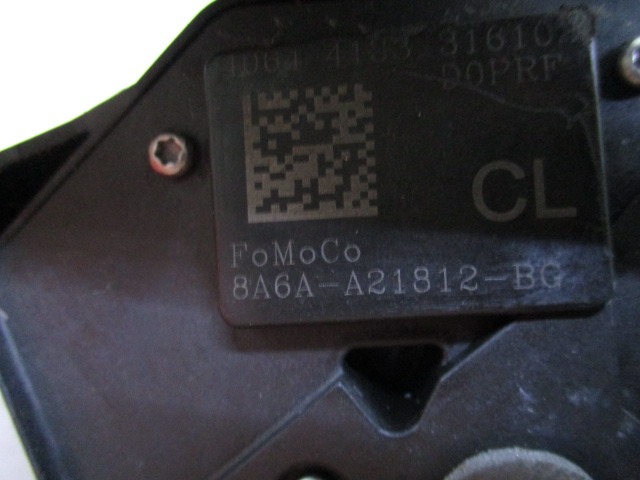 CENTRALNI ZAKLEP SPREDNJIH VRAT  OEM N. 8A6A-A21812 ORIGINAL REZERVNI DEL FORD FIESTA CB1 CNN MK6 (09/2008 - 11/2012) DIESEL LETNIK 2010