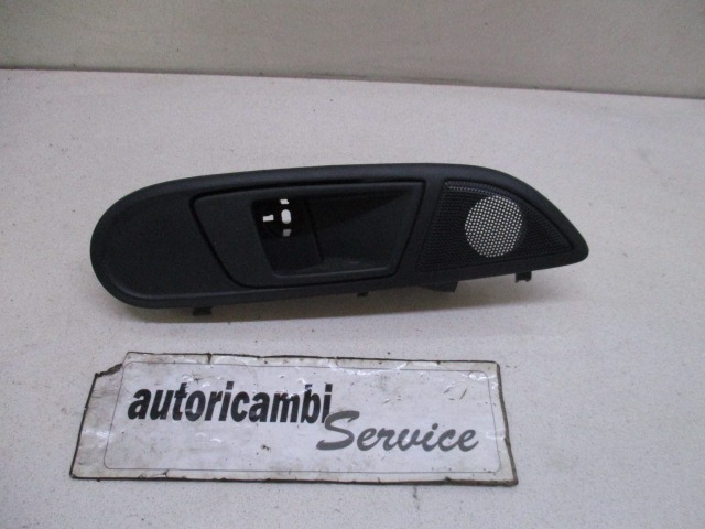 NOTRANJA KLJUKA  OEM N. 8A61-A2260 ORIGINAL REZERVNI DEL FORD FIESTA CB1 CNN MK6 (09/2008 - 11/2012) DIESEL LETNIK 2010