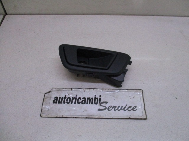 NOTRANJA KLJUKA  OEM N. 8A61-A2260 ORIGINAL REZERVNI DEL FORD FIESTA CB1 CNN MK6 (09/2008 - 11/2012) DIESEL LETNIK 2010