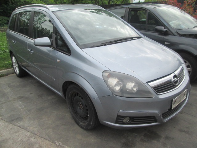 OPEL ZAFIRA B 1.9 D 6M 5P 110KW (2006) RICAMBI IN MAGAZZINO 