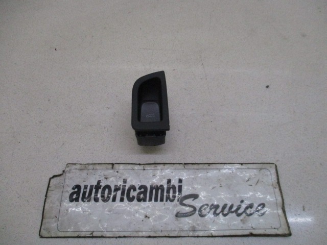 RAZLICNA STIKALA  OEM N. 8K0959831 ORIGINAL REZERVNI DEL AUDI A5 8T COUPE/5P (2007 - 2011) BENZINA LETNIK 2010