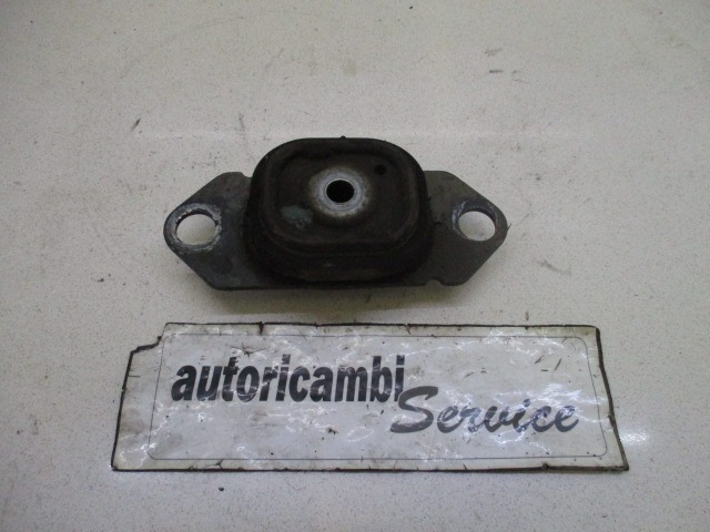 NOSILCI MOTORJA/DRUGO OEM N. 8200352861 ORIGINAL REZERVNI DEL RENAULT CLIO BR0//1 CR0/1 KR0/1 MK3 (2005 - 05/2009) DIESEL LETNIK 2008