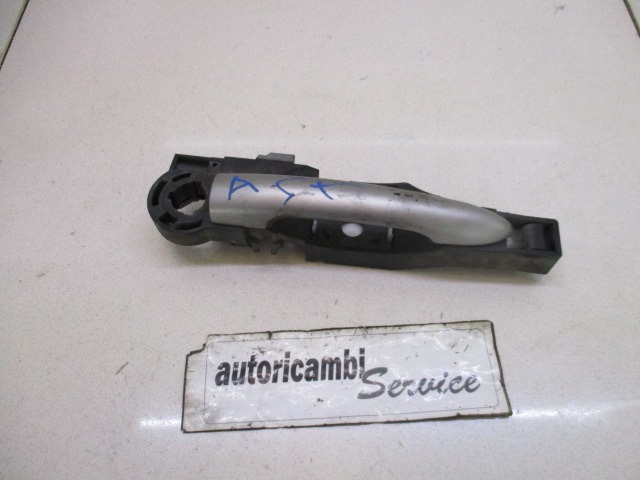 ZUNANJA KLJUKA SPREDNJA LEVA VRATA OEM N. 7701478161 ORIGINAL REZERVNI DEL RENAULT CLIO BR0//1 CR0/1 KR0/1 MK3 (2005 - 05/2009) DIESEL LETNIK 2008