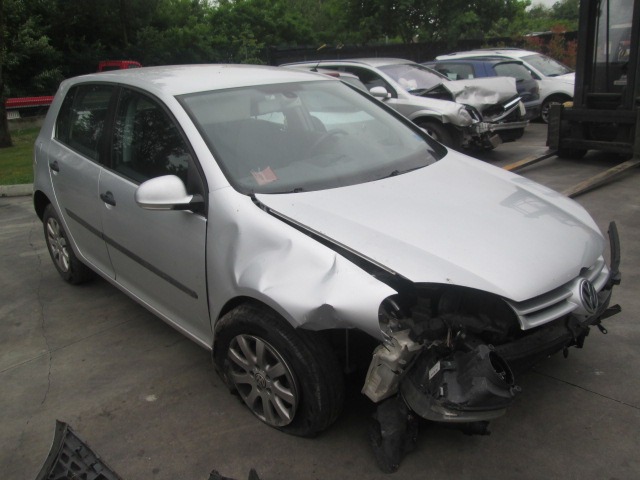 VOLKSWAGEN GOLF 5 1.9 D 77KW 5M 5P (2004) RICAMBI IN MAGAZZINO 