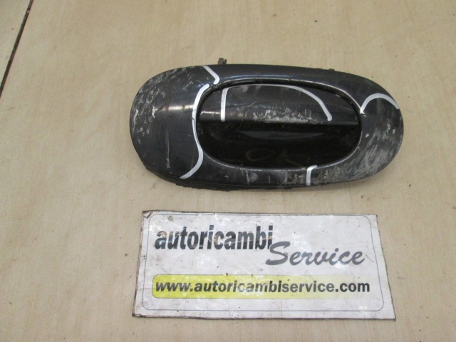 ZUNANJA KLJUKA SPREDNJA DESNA VRATA OEM N. JLM12031 ORIGINAL REZERVNI DEL JAGUAR XK X100 (1996 - 2006) BENZINA LETNIK 2006