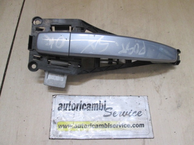 ZUNANJA KLJUKA ZADNJA LEVA VRATA OEM N. 13142770 ORIGINAL REZERVNI DEL OPEL ZAFIRA B A05 M75 (2005 - 2008) DIESEL LETNIK 2006