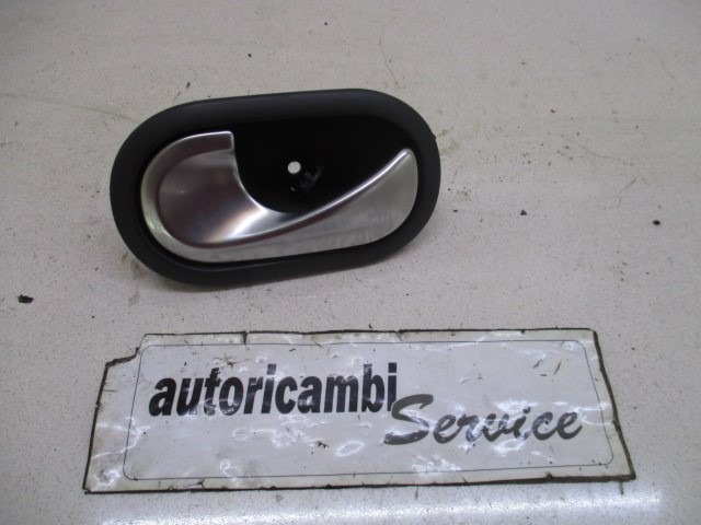 NOTRANJA KLJUKA  OEM N. 8200028487 ORIGINAL REZERVNI DEL RENAULT SCENIC/GRAND SCENIC JM0/1 MK2 (2003 - 2009) DIESEL LETNIK 2006