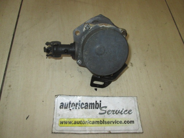 VAKUUM CRPALKA OEM N. 8201005306 ORIGINAL REZERVNI DEL RENAULT CAPTUR J5 H5 (2013 - 2019) DIESEL LETNIK 2014