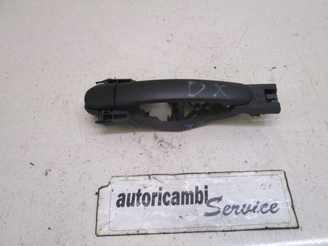 ZUNANJA KLJUKA ZADNJA DESNA VRATA OEM N. 3B0837207 ORIGINAL REZERVNI DEL VOLKSWAGEN POLO 9N R (2005 - 10/2009) BENZINA LETNIK 2009