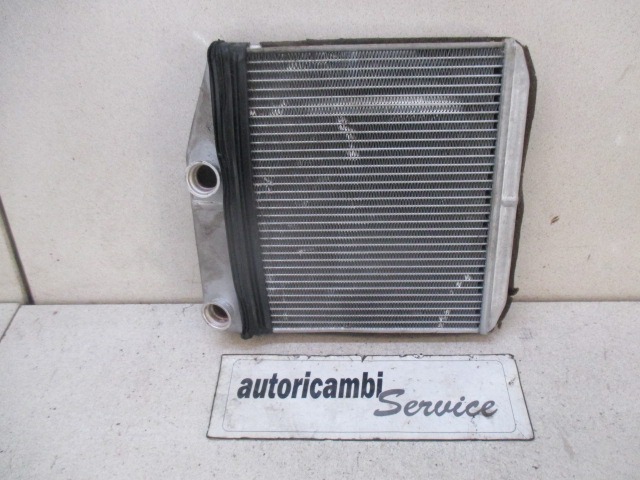 GRELEC RADIATORJA OEM N. 164210100 ORIGINAL REZERVNI DEL FIAT GRANDE PUNTO 199 (2005 - 2012) DIESEL LETNIK 2009