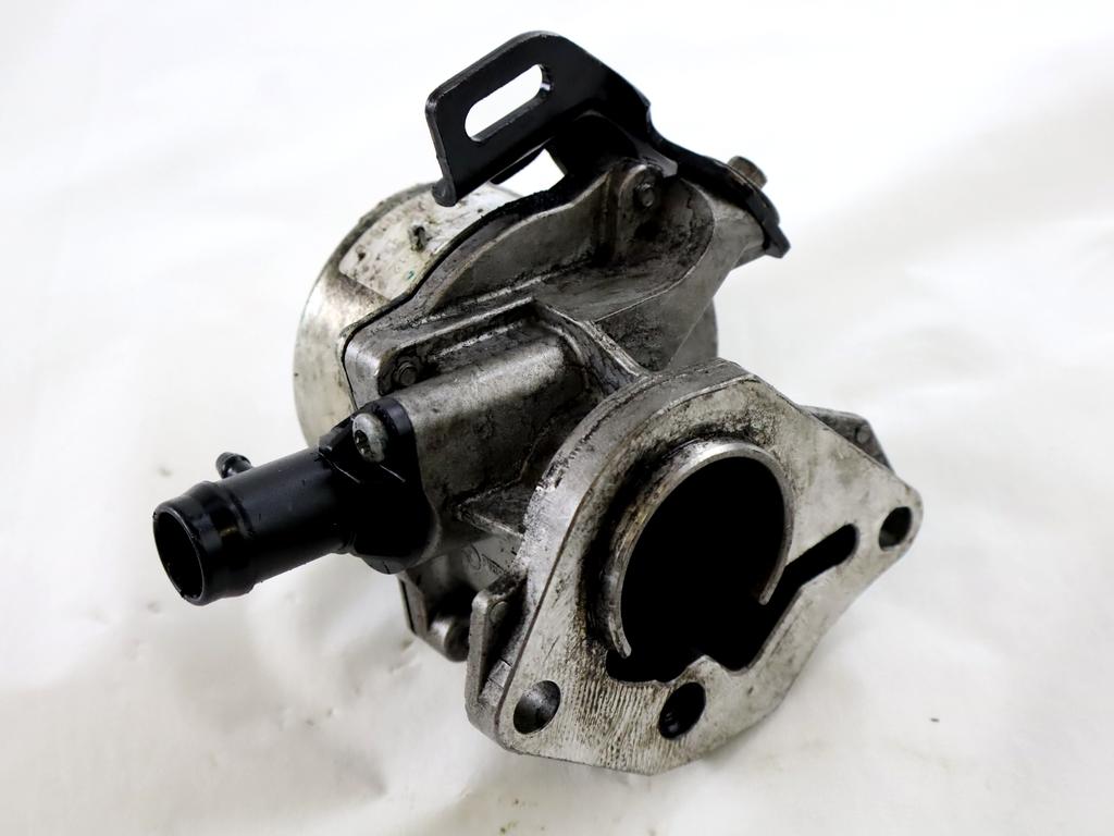 VAKUUM CRPALKA OEM N. 8201005306 ORIGINAL REZERVNI DEL RENAULT MEGANE MK3 BZ0/1 B3 DZ0/1 KZ0/1 BER/SPORTOUR/ESTATE (2009 - 2015) DIESEL LETNIK 2010