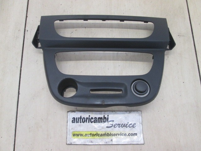 ARMATURNA PLO?CA OEM N. 682600003R ORIGINAL REZERVNI DEL RENAULT MEGANE MK3 BZ0/1 B3 DZ0/1 KZ0/1 BER/SPORTOUR/ESTATE (2009 - 2015) DIESEL LETNIK 2010