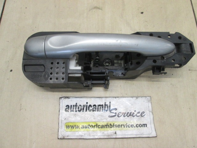 ZUNANJA KLJUKA ZADNJA DESNA VRATA OEM N. 806060041R ORIGINAL REZERVNI DEL RENAULT MEGANE MK3 BZ0/1 B3 DZ0/1 KZ0/1 BER/SPORTOUR/ESTATE (2009 - 2015) DIESEL LETNIK 2010