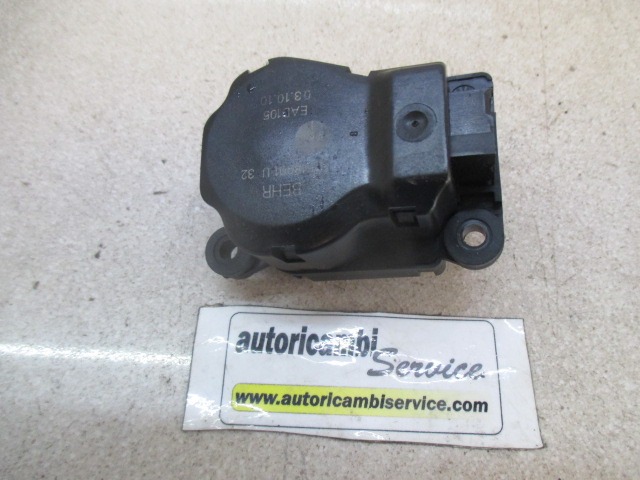 MOTORCEK OGREVANJA OEM N. 113693 ORIGINAL REZERVNI DEL OPEL ASTRA J P10 5P/3P/SW (2010 - 2015) DIESEL LETNIK 2011