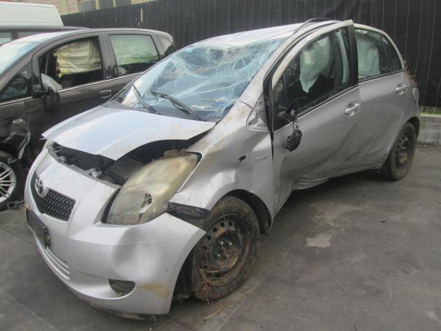 TOYOTA YARIS 1.4 D 66KW AUT 5P (2007) RICAMBI IN MAGAZZINO 