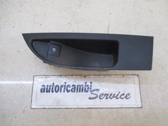 ZADNJE STIKALO OEM N. 13301888 ORIGINAL REZERVNI DEL OPEL ASTRA J P10 5P/3P/SW (2010 - 2015) DIESEL LETNIK 2011