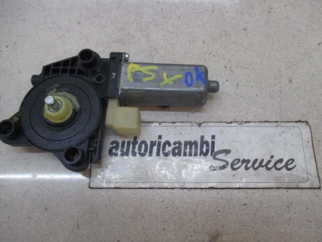 MOTORCEK ELEKTRICNEGA POMIKA ZADNJEGA STEKLA  OEM N. A2038202942 ORIGINAL REZERVNI DEL MERCEDES CLASSE C W203 BER/SW (2000 - 2007) DIESEL LETNIK 2005