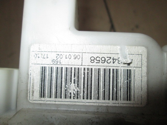 CENTRALNI ZAKLEP SPREDNJIH VRAT  OEM N. 46842658 ORIGINAL REZERVNI DEL FIAT PANDA 169 (2003 - 08/2009) BENZINA LETNIK 2006