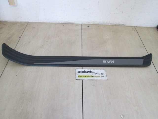 NOTRANJA OBLOGA PRAGA  OEM N. 51477034304 ORIGINAL REZERVNI DEL BMW SERIE 5 E60 E61 (2003 - 2010) DIESEL LETNIK 2005