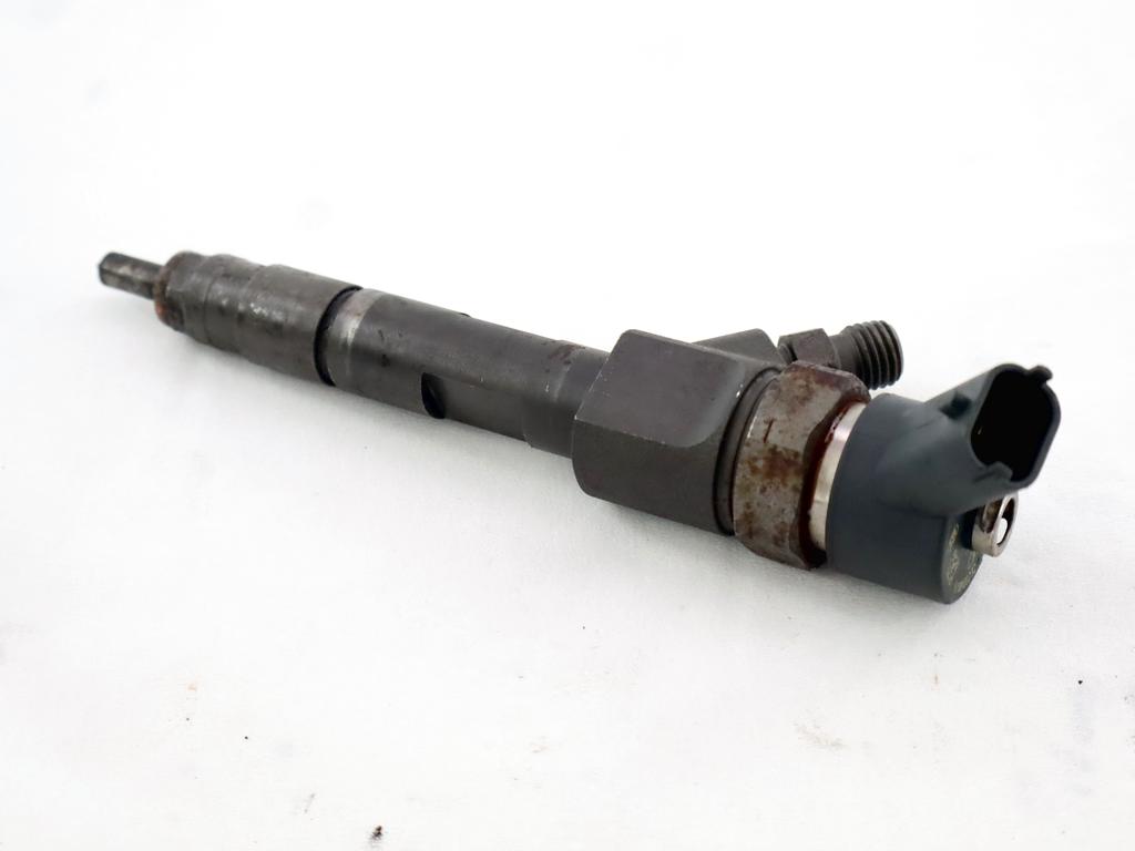 INJEKTORJI DIESEL OEM N. 8200100272 ORIGINAL REZERVNI DEL RENAULT SCENIC/GRAND SCENIC JM0/1 MK2 (2003 - 2009) DIESEL LETNIK 2003