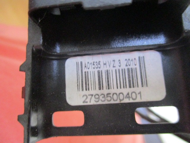 CENTRALNI ZAKLEP SPREDNJIH VRAT  OEM N. 9800624680 ORIGINAL REZERVNI DEL CITROEN C3 MK2 SC (2009 - 2016) BENZINA LETNIK 2011