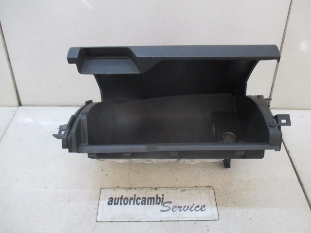 PREDAL ZA DOKUMENTE OEM N. 5068275-EQ400 ORIGINAL REZERVNI DEL NISSAN X-TRAIL T30 (2001 - 08/2007) DIESEL LETNIK 2004