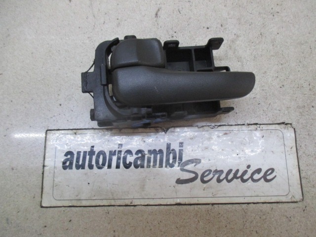 NOTRANJA KLJUKA  OEM N. 806718H602 ORIGINAL REZERVNI DEL NISSAN X-TRAIL T30 (2001 - 08/2007) DIESEL LETNIK 2004