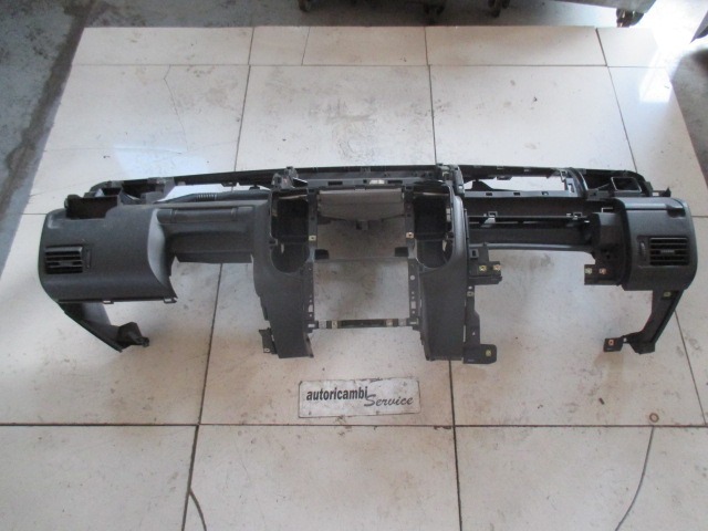 ARMATURNA PLOSCA OEM N. 68100EQ41A ORIGINAL REZERVNI DEL NISSAN X-TRAIL T30 (2001 - 08/2007) DIESEL LETNIK 2004