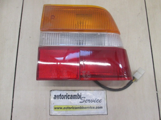 ZADNJI DESNI ZAROMETI OEM N. 12398000 ORIGINAL REZERVNI DEL ALFA ROMEO GIULIETTA 116 (1977 - 1985)BENZINA LETNIK 1977