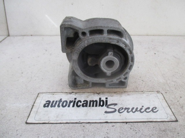 NOSILCI MOTORJA/DRUGO OEM N. A1692401013 ORIGINAL REZERVNI DEL MERCEDES CLASSE A W169 5P C169 3P (2004 - 04/2008) DIESEL LETNIK 2006