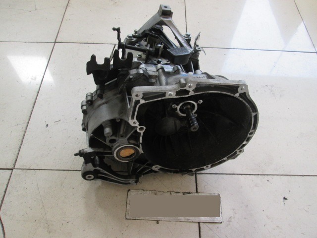 ROCNI MENJALNIK OEM N. 3M5R-7F96-YF ORIGINAL REZERVNI DEL FORD FOCUS DA HCP DP MK2 R BER/SW (2008 - 2011) DIESEL LETNIK 2008