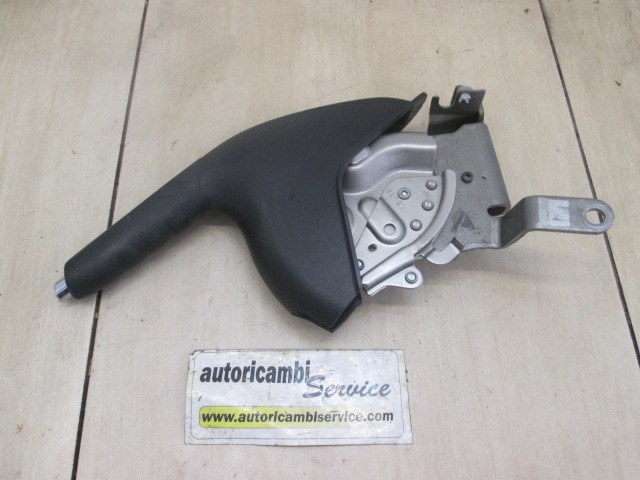 OEM N. 8V51-2780AKW ORIGINAL REZERVNI DEL FORD FIESTA CB1 CNN MK6 (09/2008 - 11/2012) BENZINA LETNIK 2012