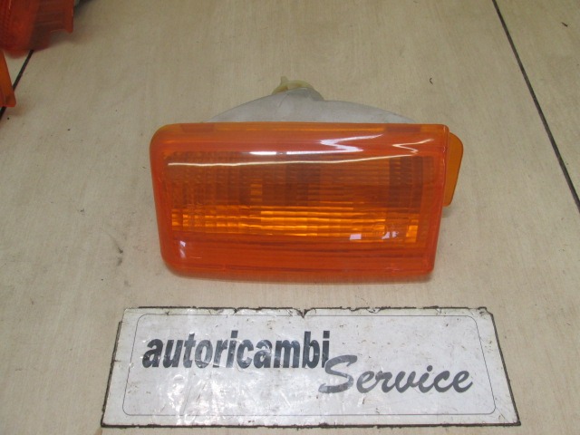 SPREDNJI INDIKATOR OEM N. 118935 ORIGINAL REZERVNI DEL OPEL REKORD E (1977 - 1982)BENZINA LETNIK 1977